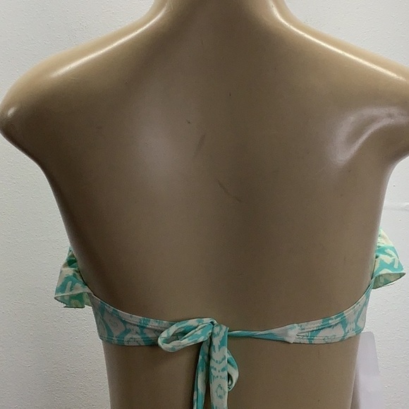 O’Neill Size Large Ruffle Strapless Bikini Top With Padding. New Without Tag - Picture 4 of 7